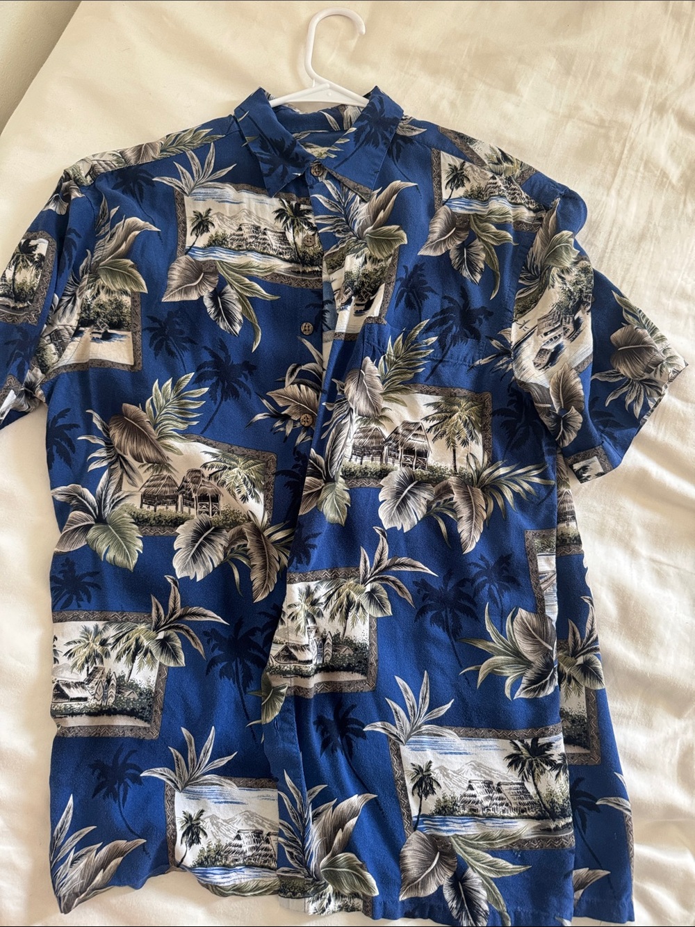 Island shores Hawaiian Tropical Print Short-Sleeve Men's Shirt
